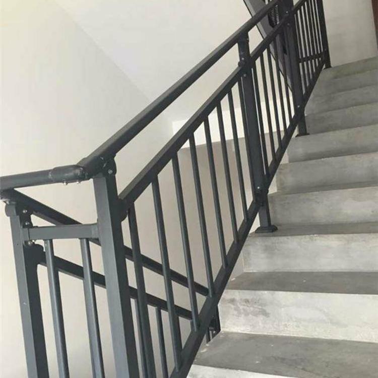 室內樓梯欄桿